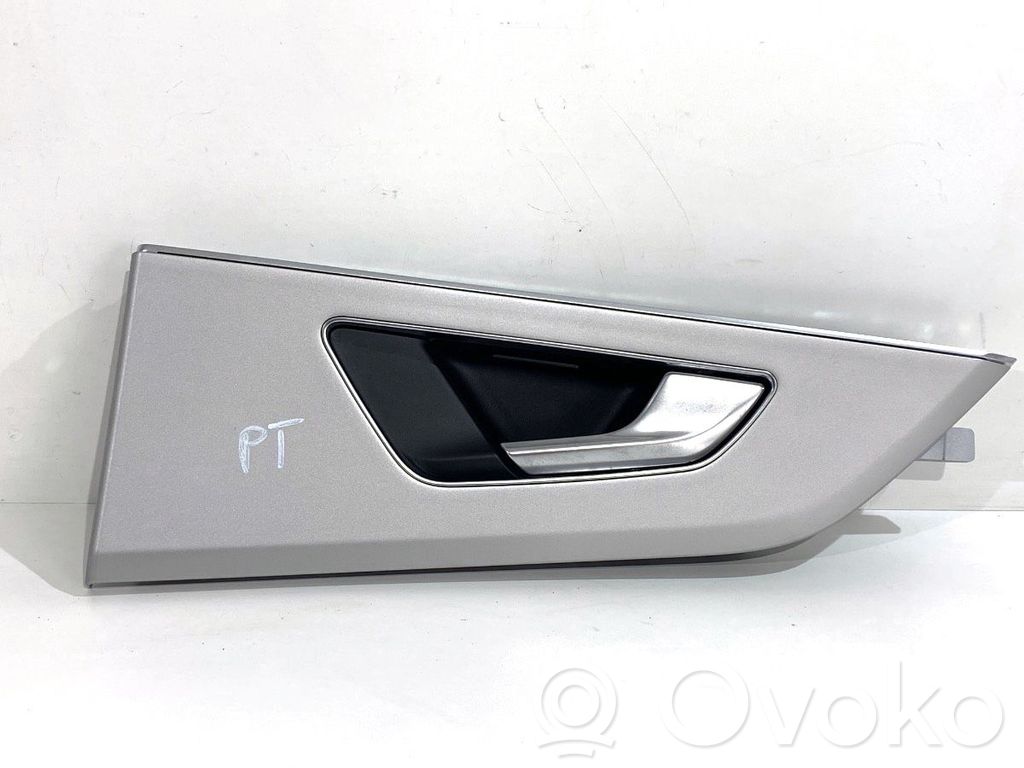 Audi Q8 Manecilla interna puerta trasera 