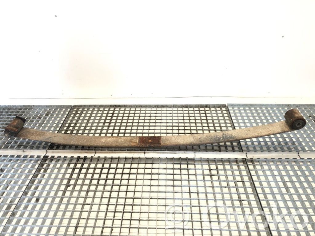 Rear leaf spring