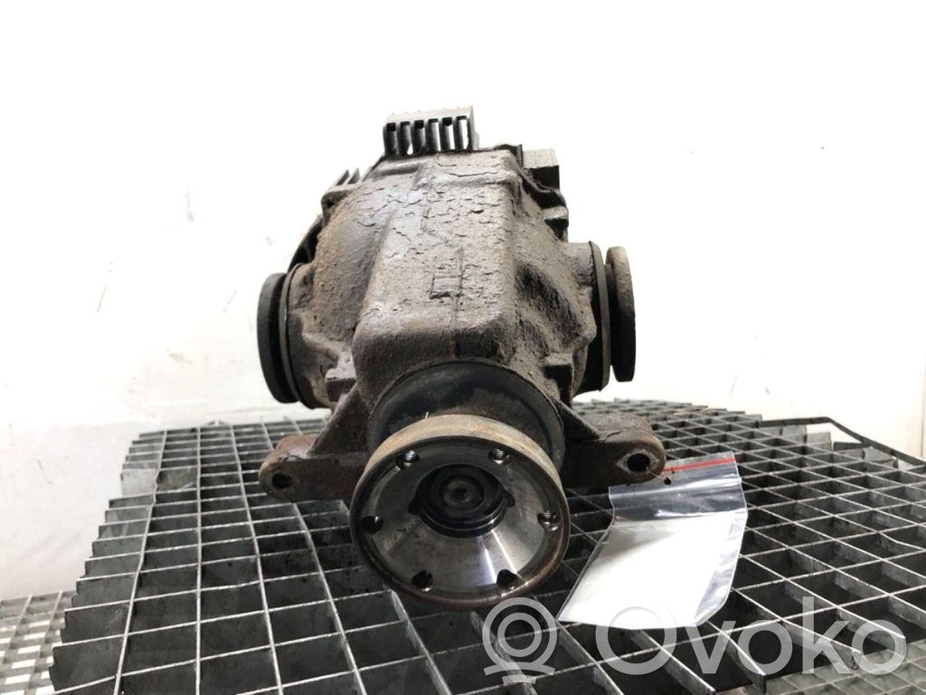 BMW 5 E60 E61 Galinis reduktorius 