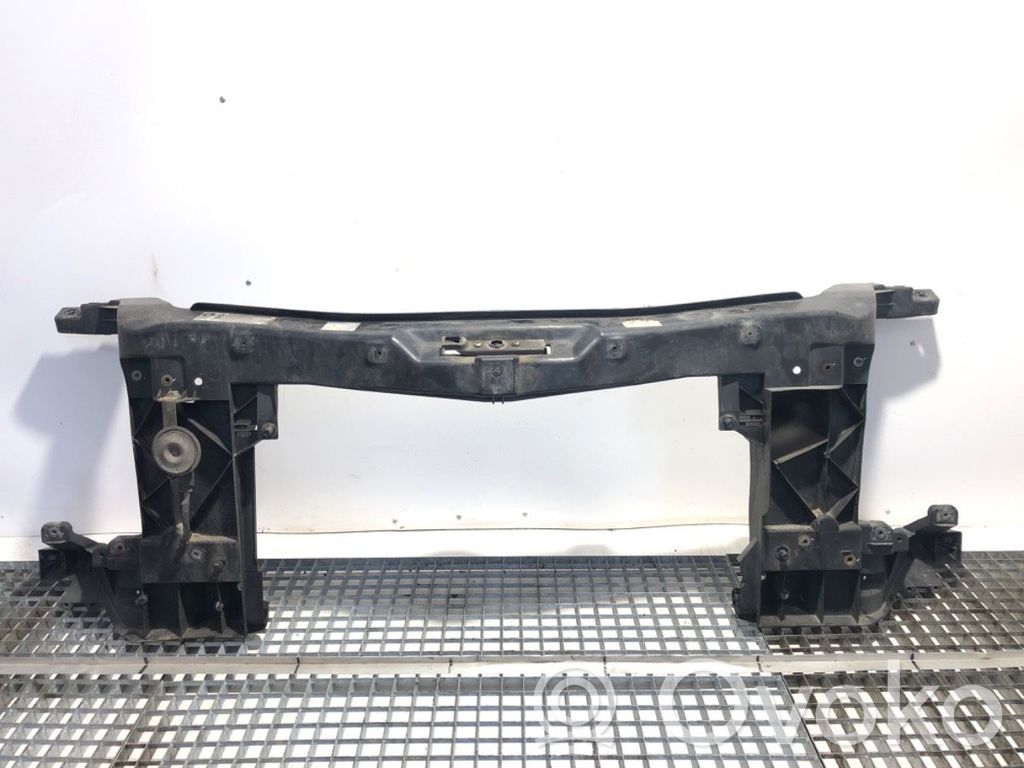 Volkswagen Crafter Priekinė kėbulo dalis 