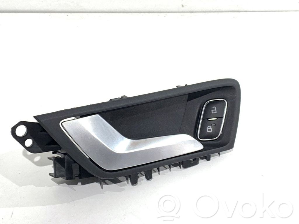 Ford Focus Front door interior handle 