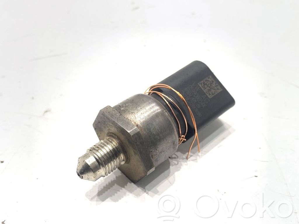 Audi A8 S8 D5 Fuel pressure sensor 