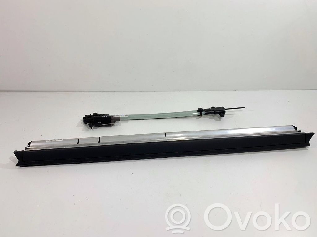 Audi A8 S8 D5 Parasolar/cortină geam ușă spate 