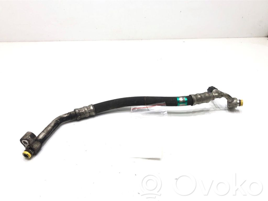 BMW X3 E83 Ilmastointilaitteen putki (A/C) 