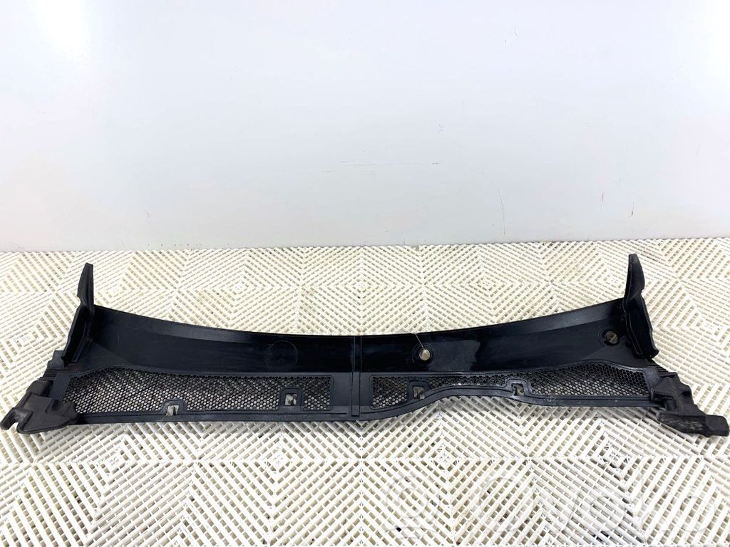 Opel Corsa F Zierleiste Scheibenwischer 