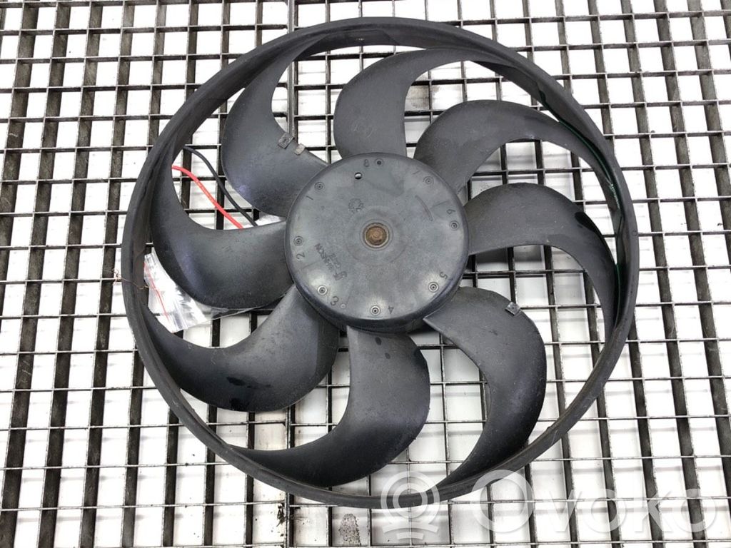 Citroen C4 II Picasso Ventilatoru komplekts 
