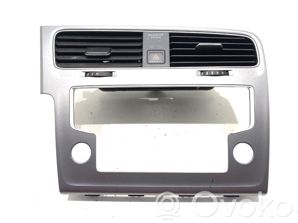 Volkswagen Golf VII Grilă ventilație/ramă laterală bord 