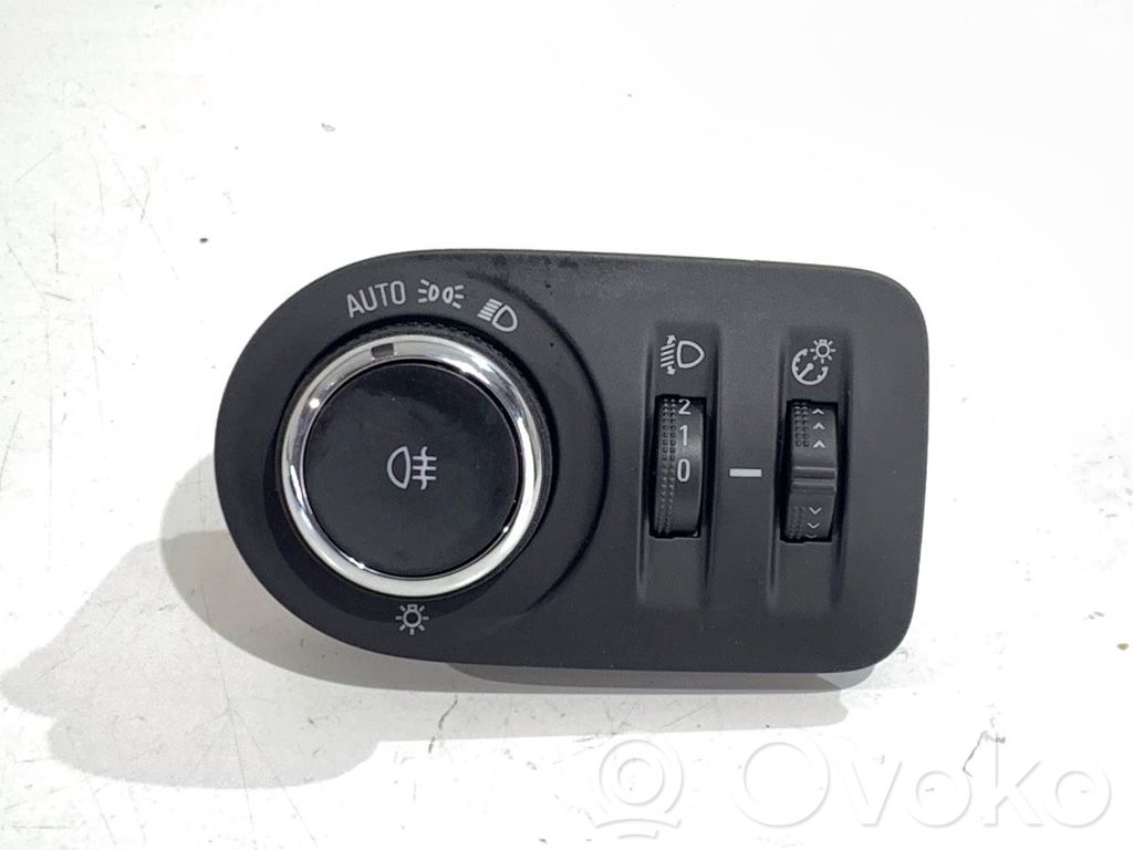 Opel Corsa F Altri interruttori/pulsanti/cambi 