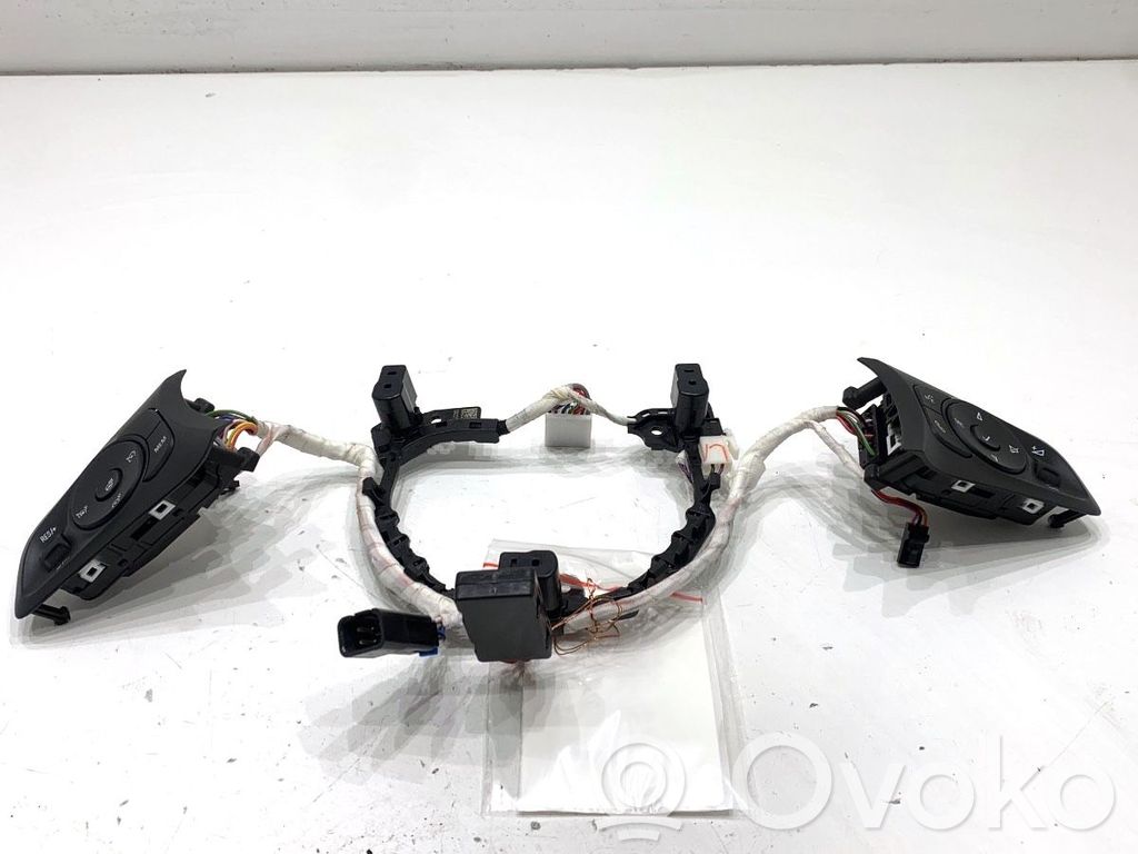 Opel Corsa F Interruptores/botones de la columna de dirección 