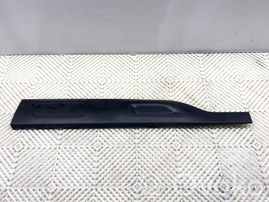 Citroen C4 Cactus Etuoven lista (muoto) 