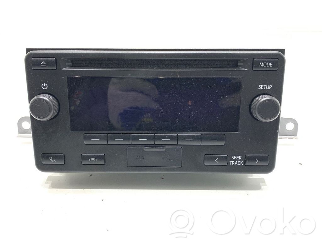 Toyota Yaris Radio/CD/DVD/GPS head unit 