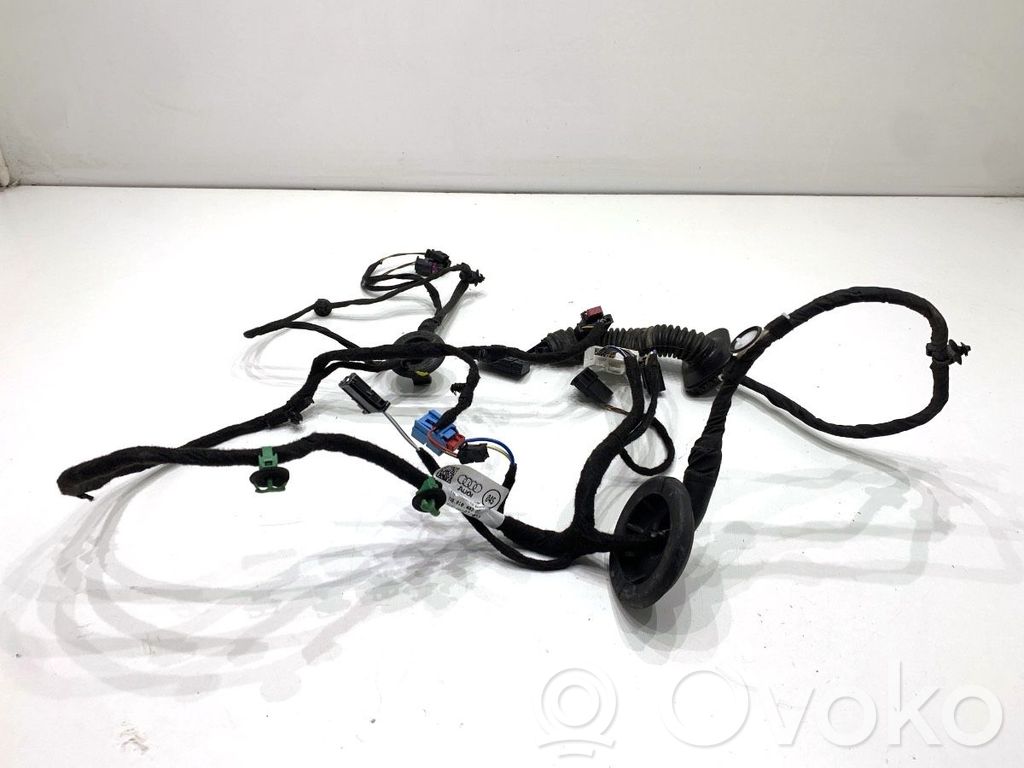 Audi Q8 Cableado de puerta trasera 