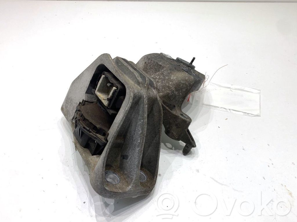 Nissan Qashqai Engine mount vacuum valve 