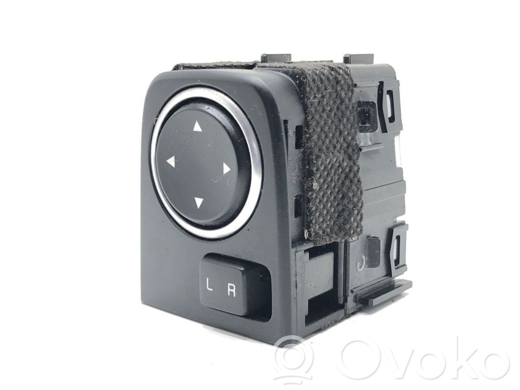 KIA Ceed Wing mirror switch 