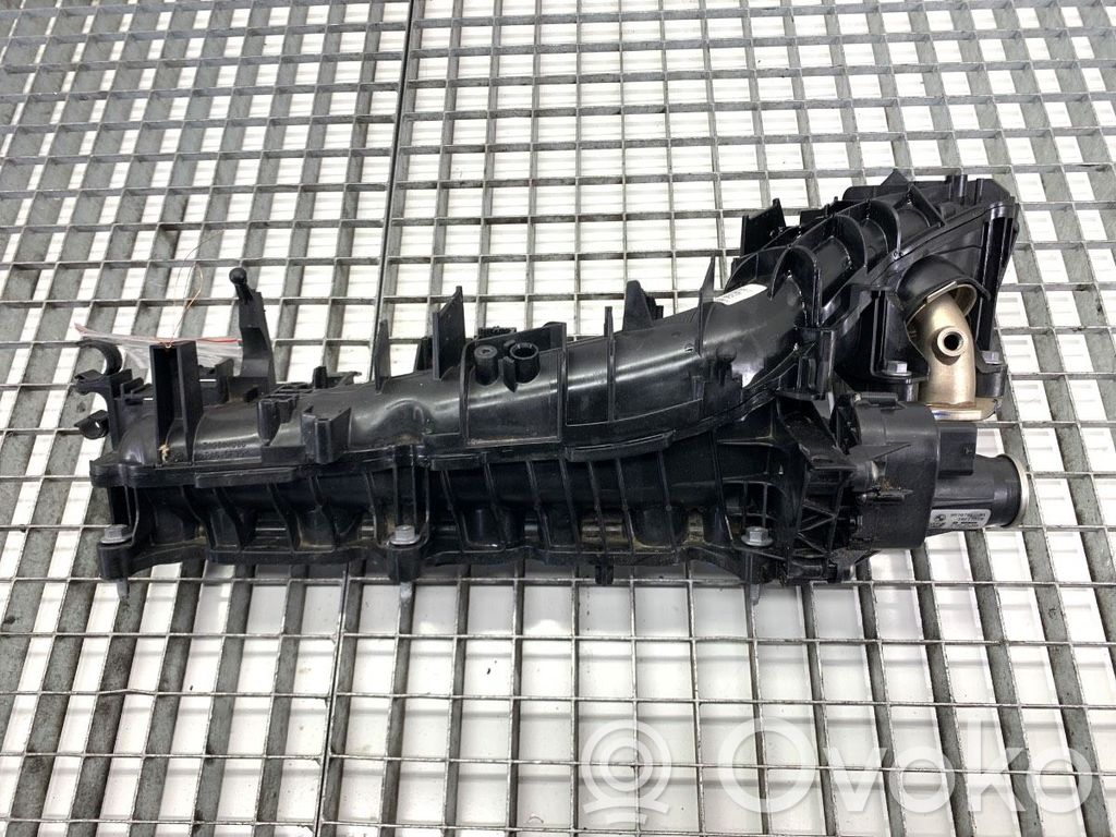 BMW 5 G30 G31 G38 Colector de admisión 