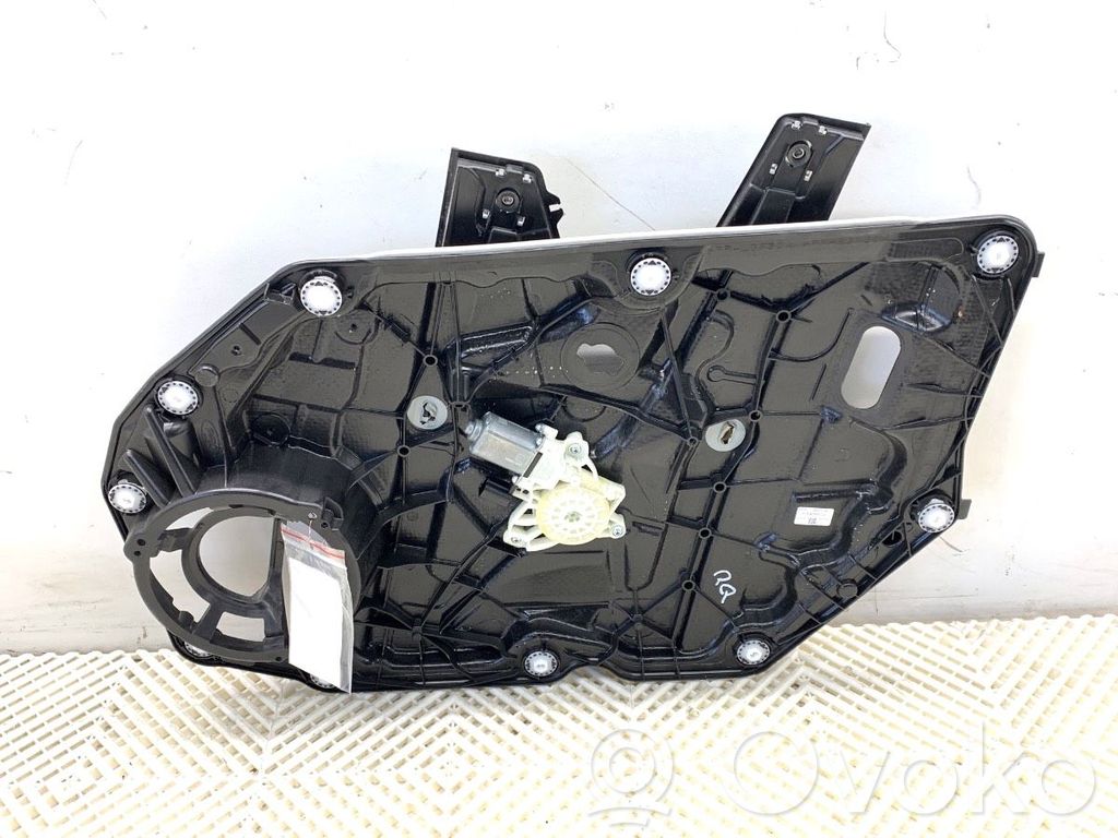 Ford Focus Regulador de puerta delantera con motor 