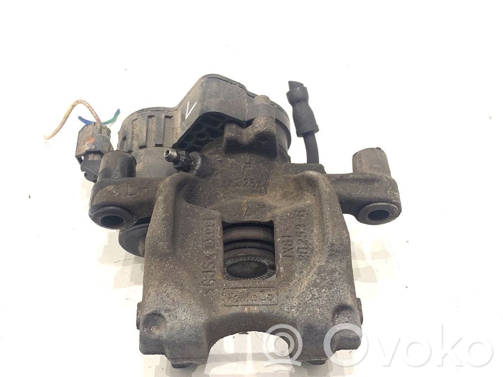 Ford Focus Takajarrusatula 