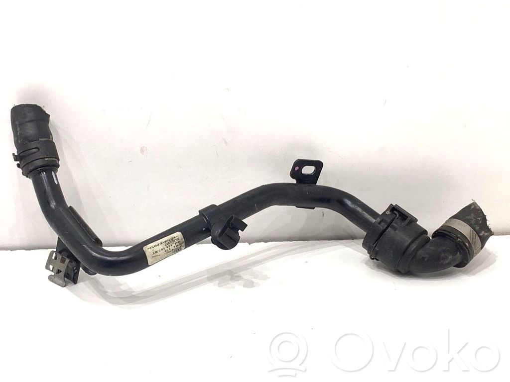 Audi A5 Tubo flessibile del liquido di raffreddamento del motore