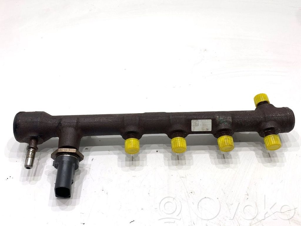 Ford Focus Kraftstoffverteiler Einspritzleiste Verteilerrohr 