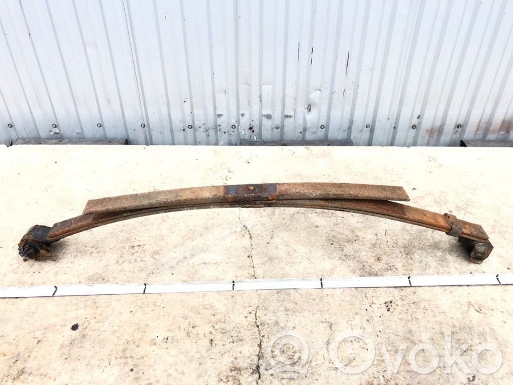 Rear leaf spring