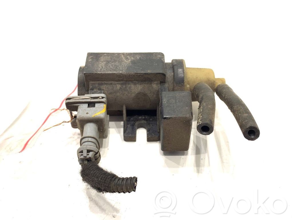 Opel Astra J Regolatore di pressione del carburante 