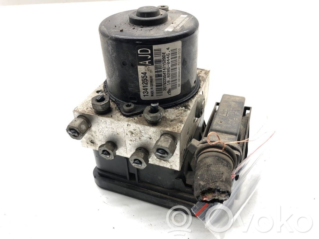 Opel Astra J ABS bloks 