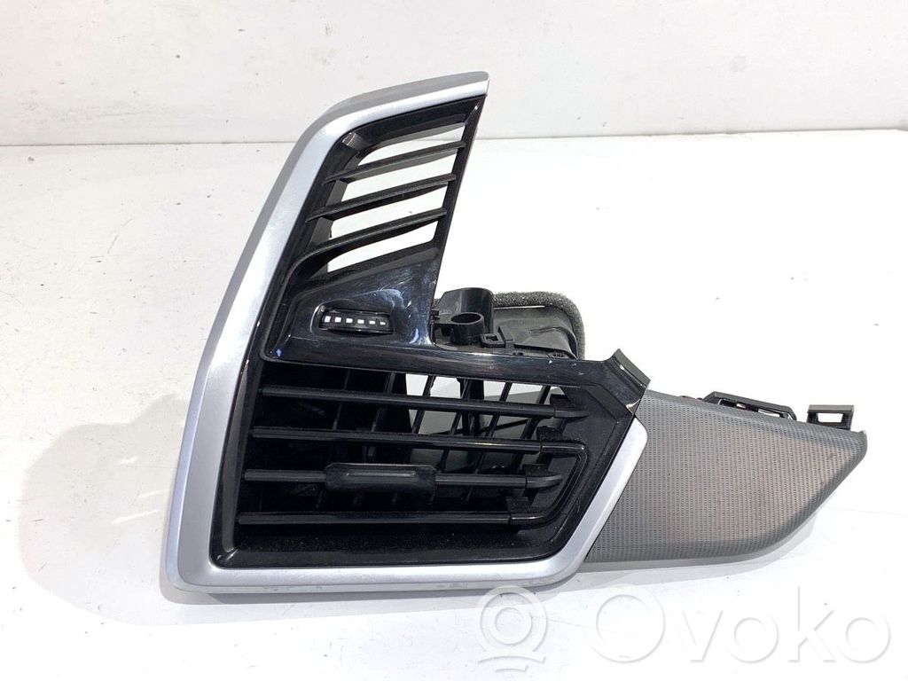 Rejilla de ventilación trasera   9399467
