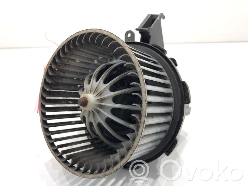 Ventilator aerotermă   8K0820521B