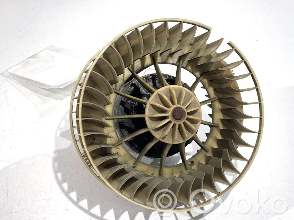 BMW 3 E36 Mazā radiatora ventilators 