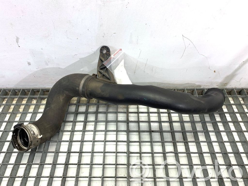 Jeep Cherokee KL Air intake hose/pipe 