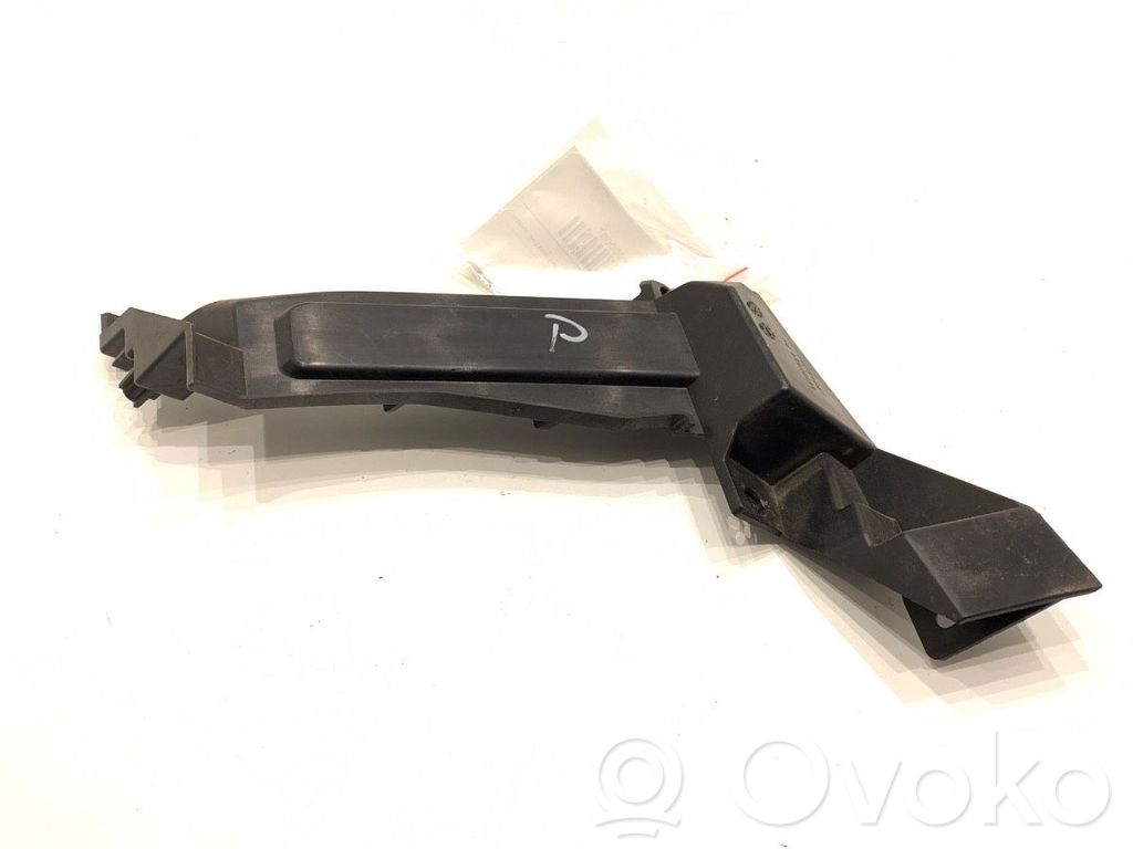 Front bumper mounting bracket   6400H656