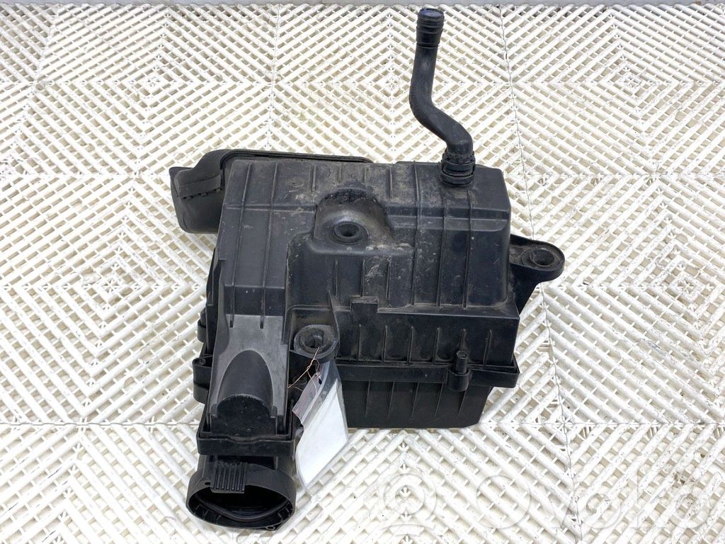 Volkswagen PASSAT B8 Scatola del filtro dell’aria 