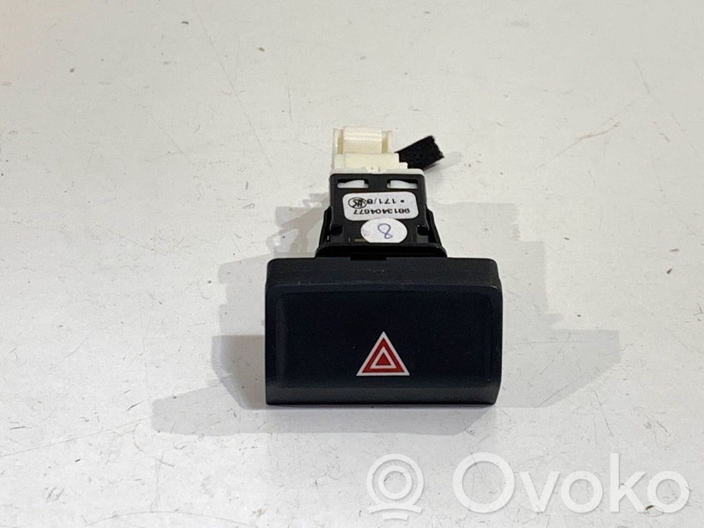 Peugeot 508 II Botón interruptor de luz de peligro 