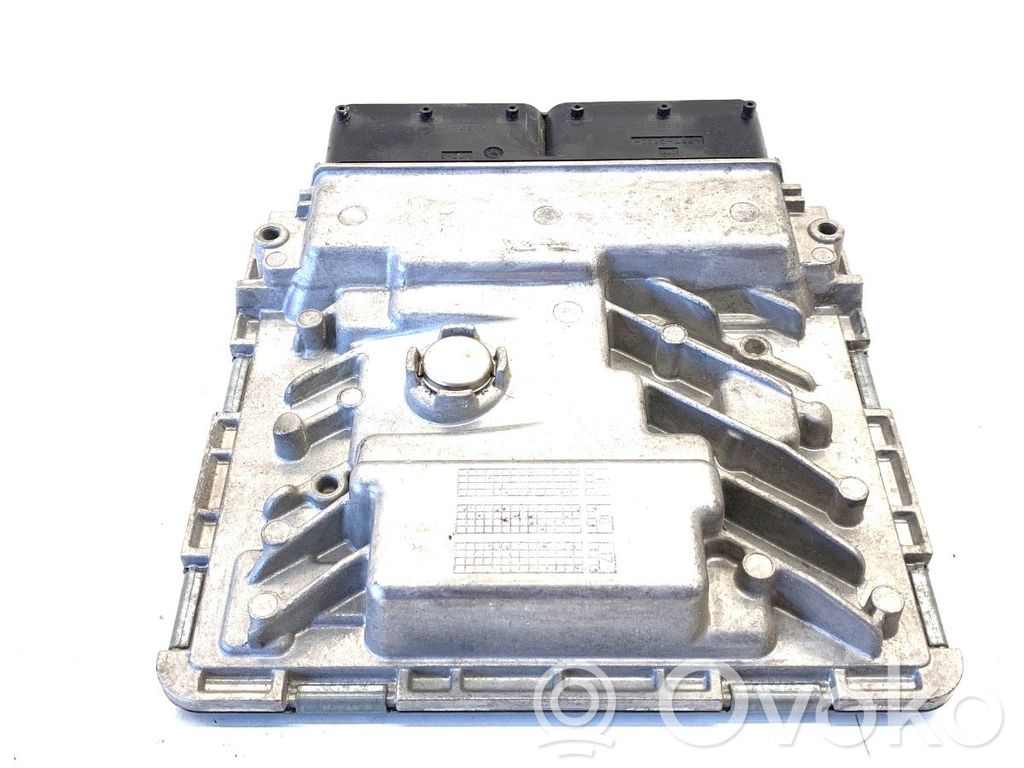 Engine control unit/module ECU   06K907425B