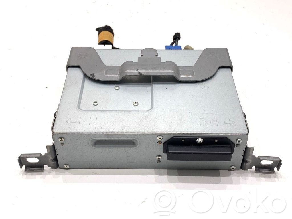 Mazda 3 Radio/CD/DVD/GPS head unit 