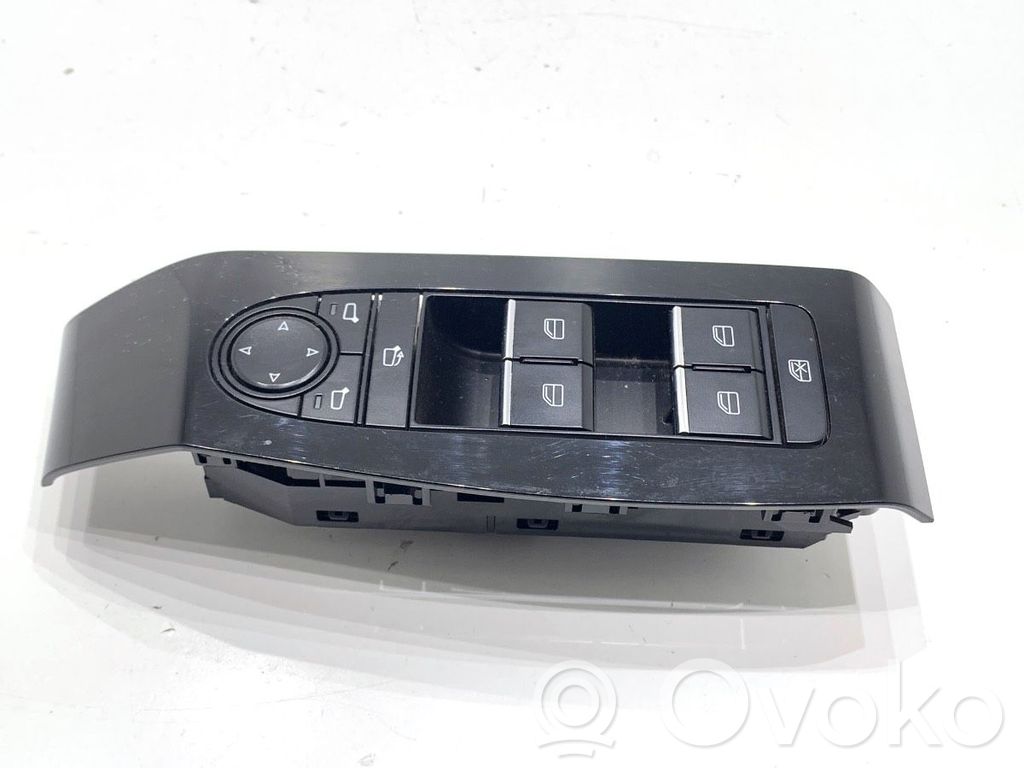 Mazda 3 Electric window control switch 