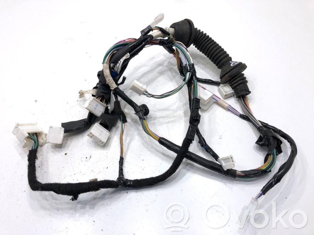 Toyota Auris E180 Cableado de puerta delantera