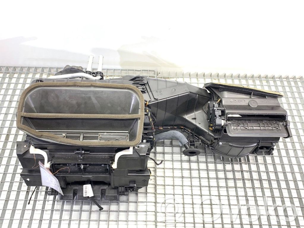 Audi A8 S8 D4 4H Radiatore riscaldamento abitacolo 
