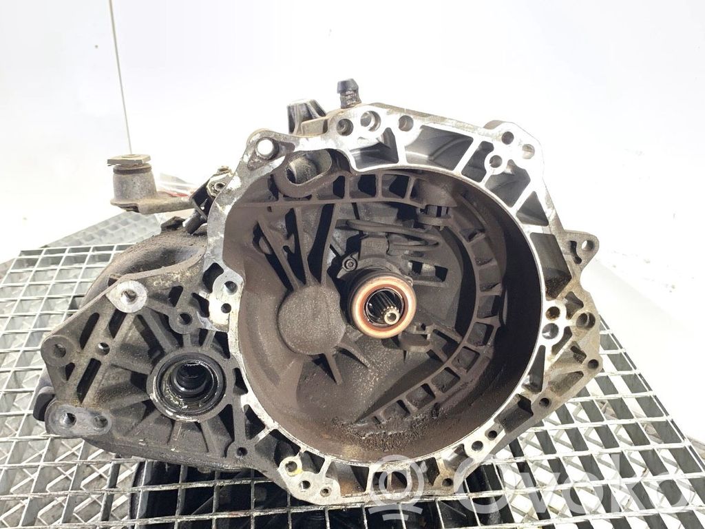 Opel Corsa D Cutie viteze manuală cu 5 trepte 