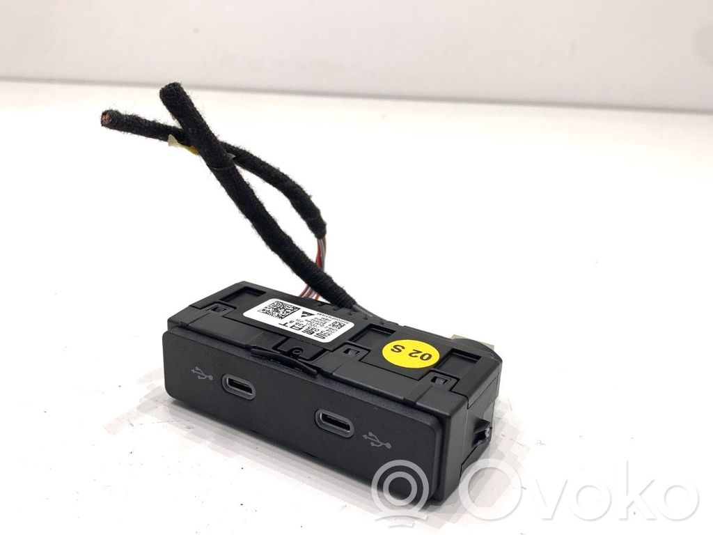 Enchufe conector USB   575035736B