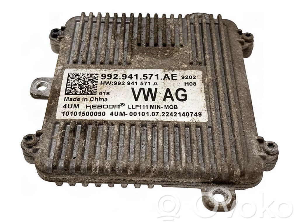 Volkswagen Golf VIII Przetwornica napięcia / Moduł przetwornicy 