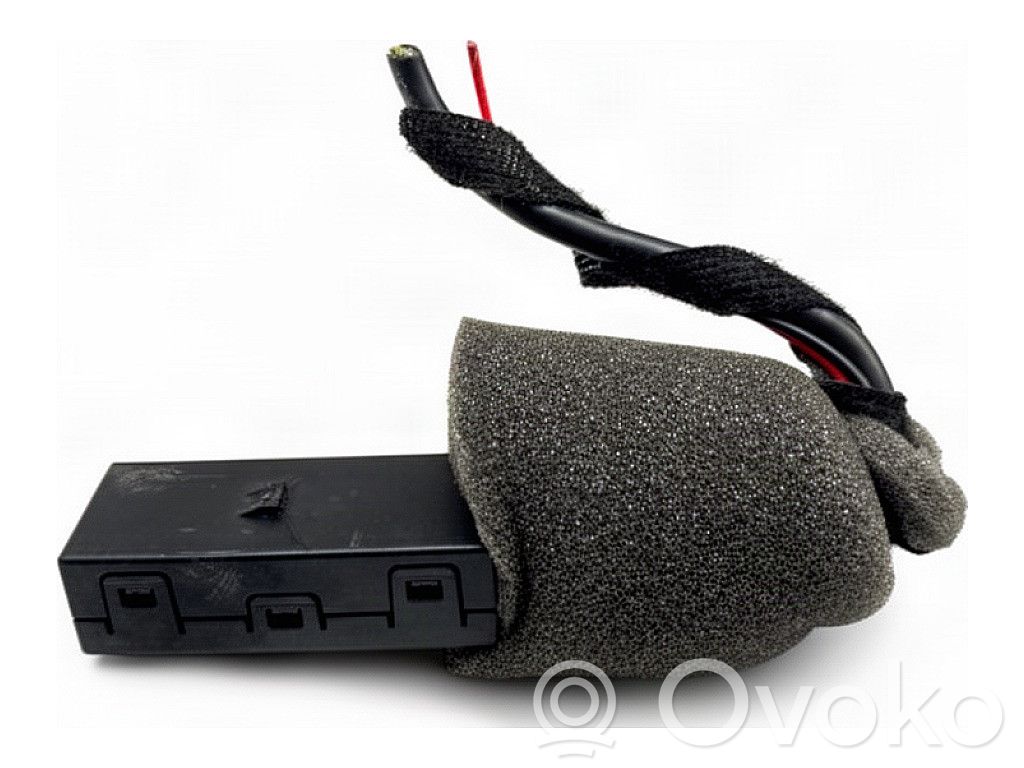 Skoda Octavia Mk3 (5E) USB-pistokeliitin