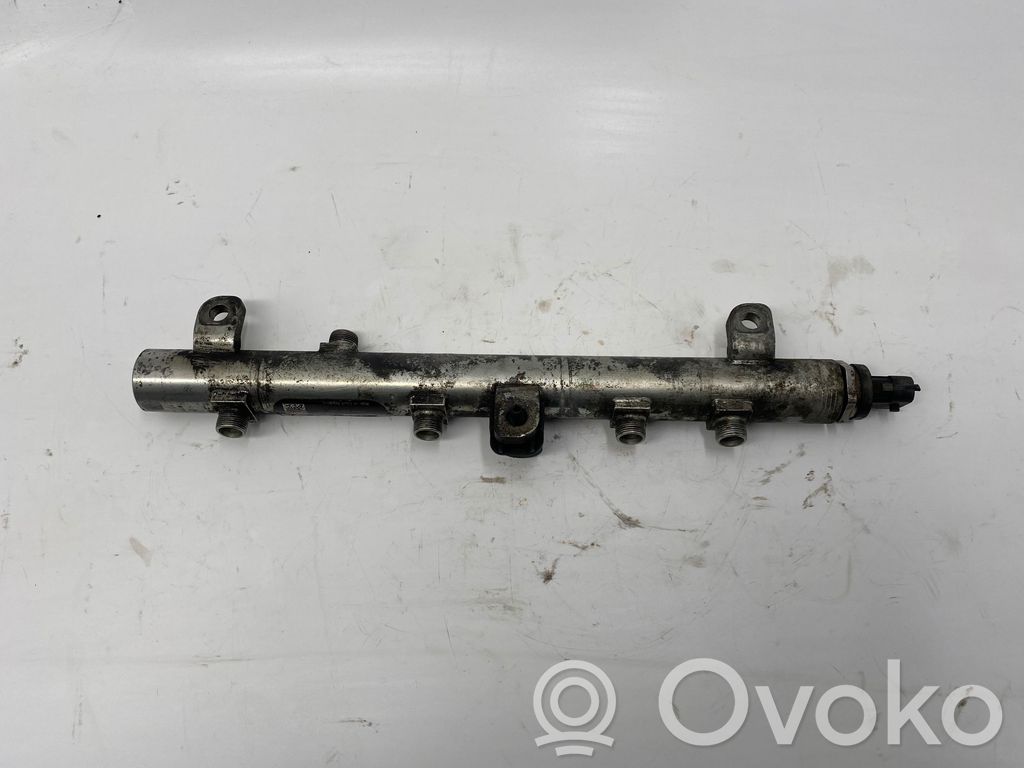 Iveco Daily 3rd gen Kraftstoffverteiler Einspritzleiste Verteilerrohr 
