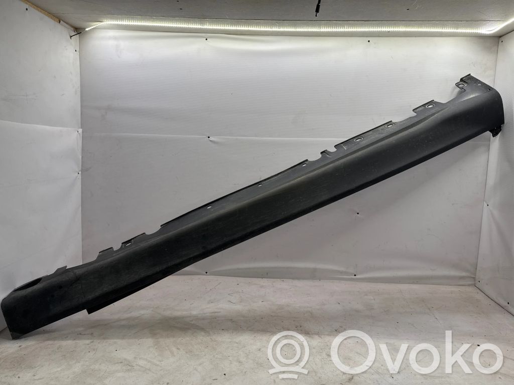 BMW X5 E70 Sill 