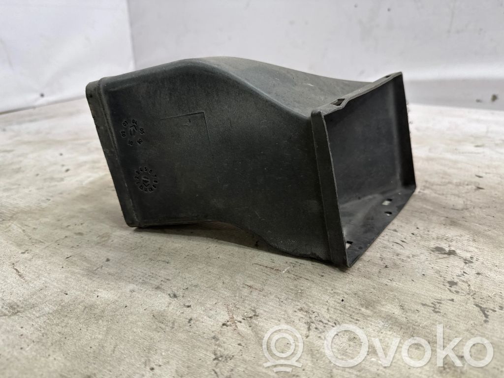 BMW 5 E60 E61 Air intake duct part 