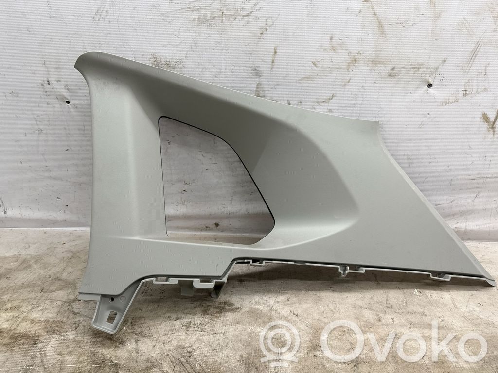 Volkswagen Tiguan (C) pillar trim 