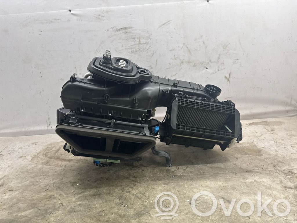 Volkswagen Tiguan Salono oro mazgo komplektas 