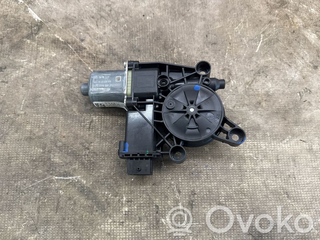 Alfa Romeo Stelvio Silniczek podnoszenia szyby drzwi tylnych 
