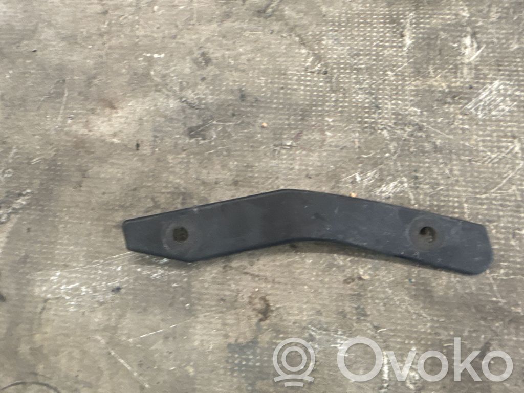 Ford Focus Panel wykończeniowy błotnika 
