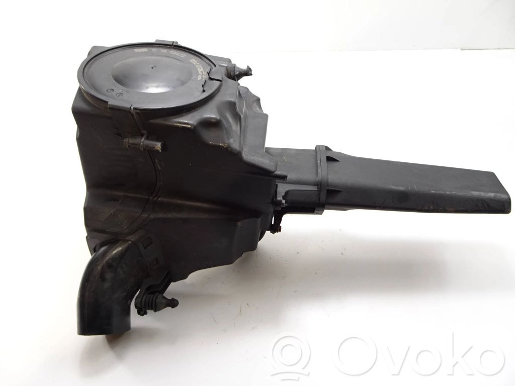 Ford Focus Air filter box 